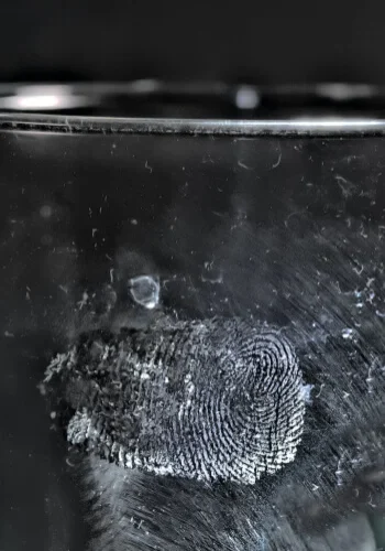 A close up of the fingerprint on the glass